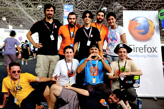 Mozilla community members wearing different t-shirts that mesh well together at the Campus Party Brazil 2014.